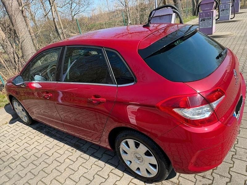 Gebraucht Citroën C4 Tendance 156 PS (114 kW) 2011 Rot Limousine