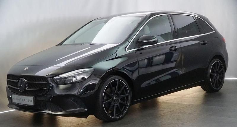 Gebraucht Mercedes B220 Night 190 PS (139 kW) 2021 Schwarz Van / Kleinbus
