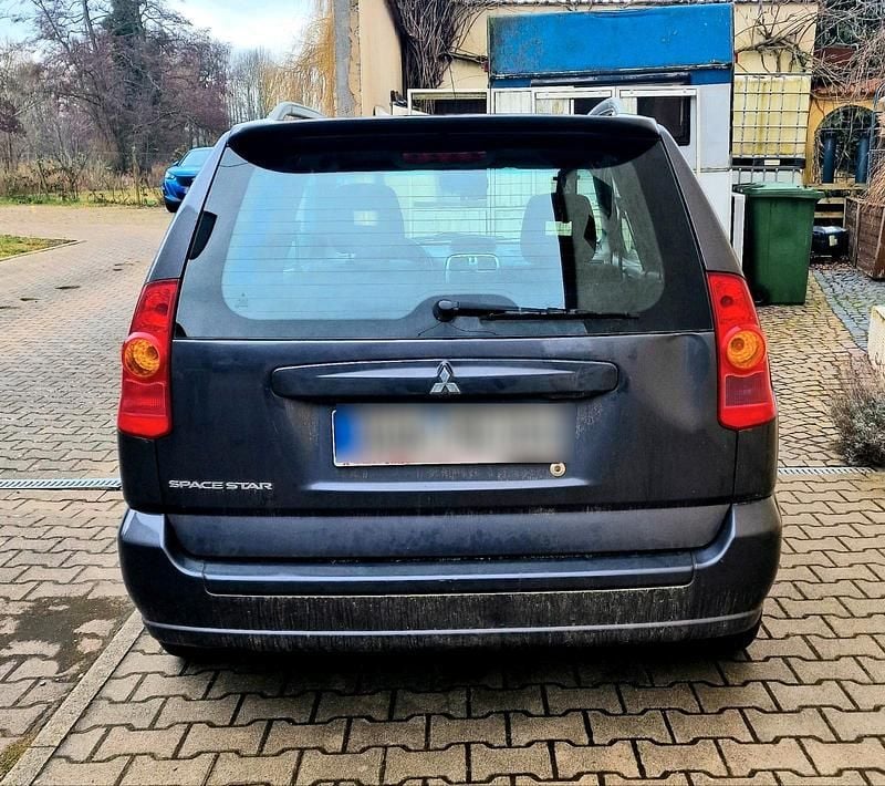 Gebraucht Mitsubishi Space Star Intense 98 PS (72 kW) 2005 Grau Kleinwagen