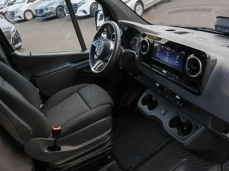 Gebraucht Mercedes Sprinter 190 PS (139 kW) 2024 Obsidianschwarz metallic Van
