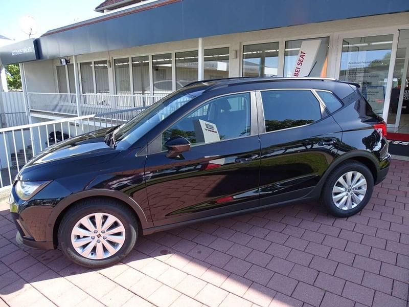 Neu Seat Arona 116 PS (85 kW) 2026 Midnight schwarz (metallic) SUV