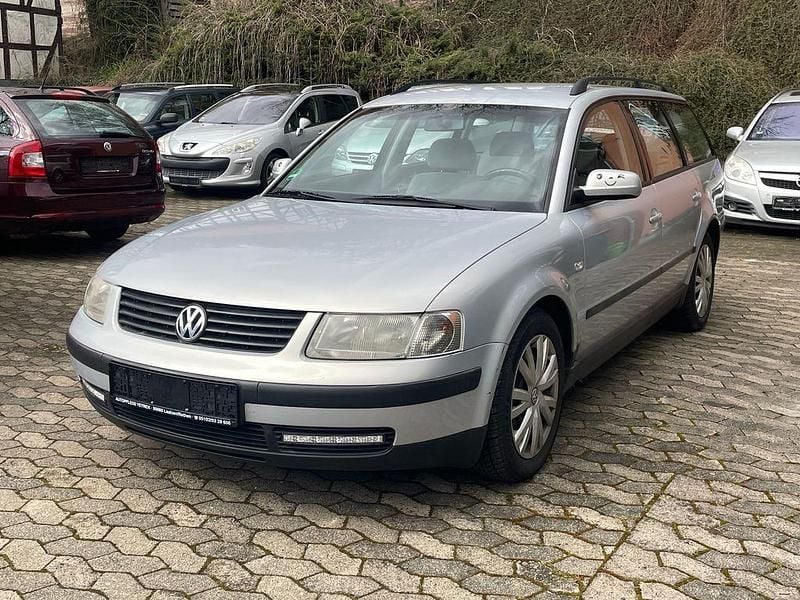 Gebraucht VW Passat 150 PS (110 kW) 1998 Silber Kombi