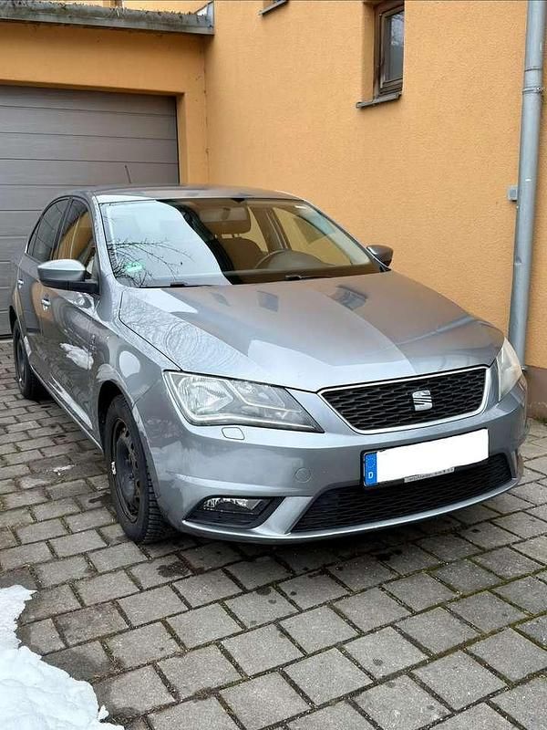 Gebraucht Seat Toledo 105 PS (77 kW) 2013 Grau Limousine