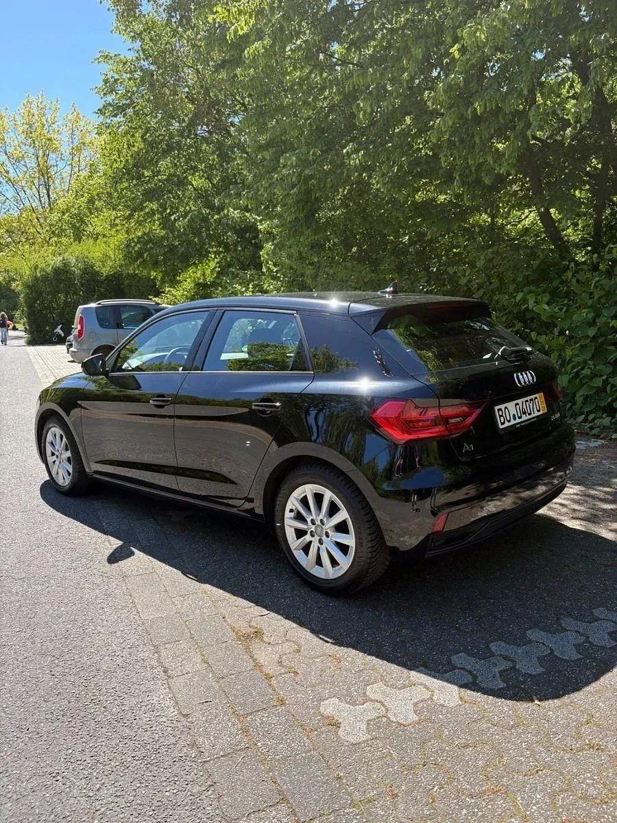 Gebraucht Audi A1 Sportback Advanced 95 PS (69 kW) 2019 Schwarz Kleinwagen