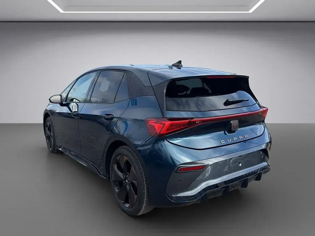 Neu Cupra Born 169 kW (231 PS) 2026 Blau Kleinwagen