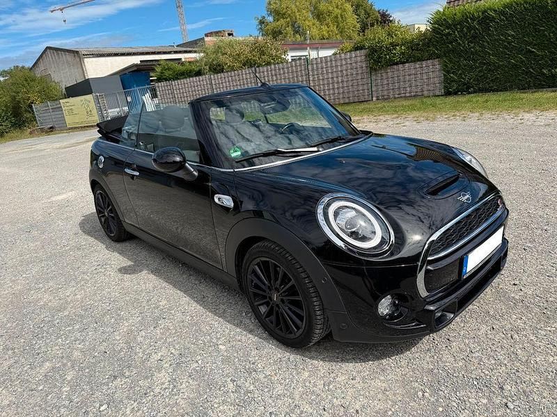Schwarz Gebraucht 2018 Mini Cooper S Kleinwagen | 21.399 € (Fairer Preis) - Bild 1/4