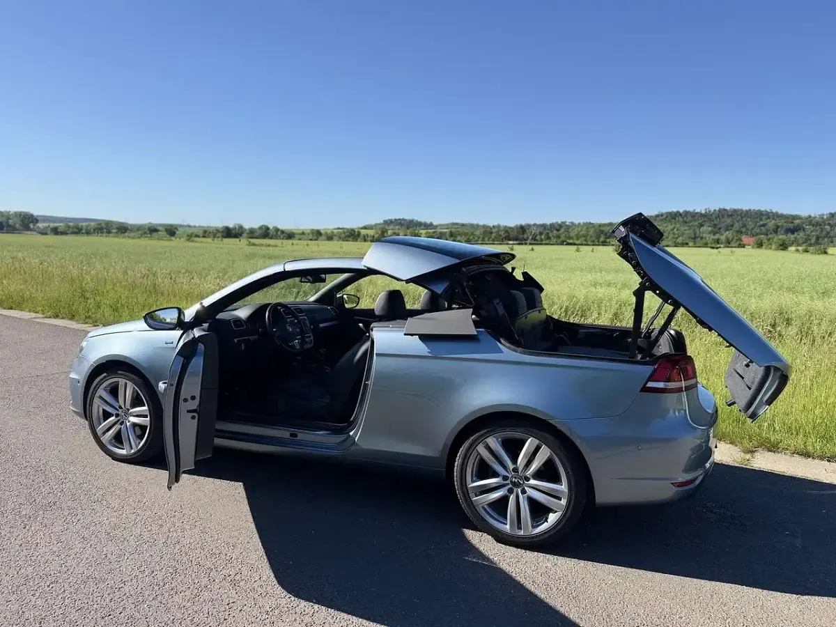 Gebraucht VW Eos Cup 211 PS (155 kW) 2013 Blau Cabrio