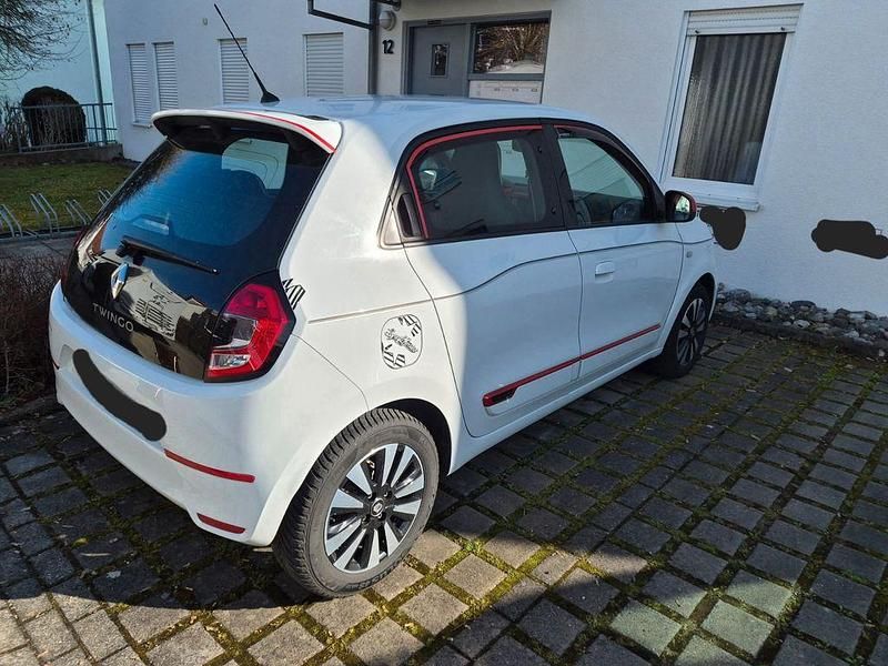 Gebraucht Renault Twingo Intens 65 PS (47 kW) 2021 Weiß Kleinwagen