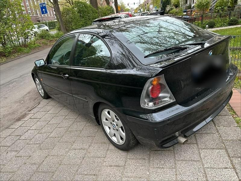 Second-hand BMW 318 143 CP (105 kW) 2001 Negru Coupe