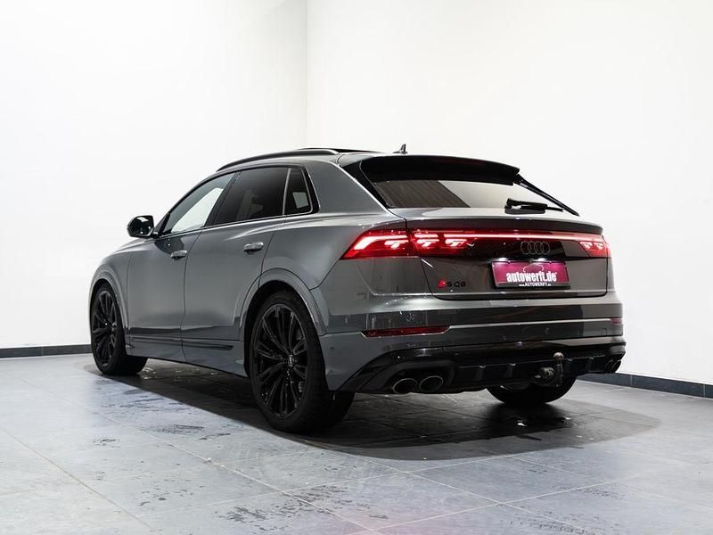 Gebraucht Audi SQ8 Exclusive 507 PS (372 kW) 2024 Grau SUV