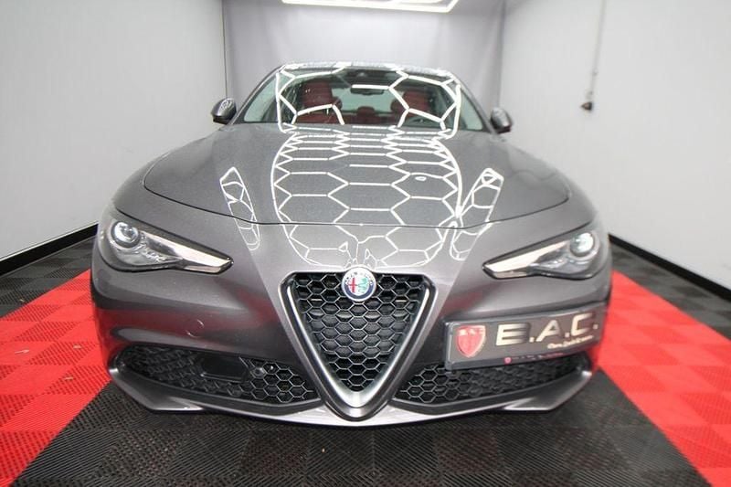Gebraucht Alfa Romeo Giulia Super 179 PS (131 kW) 2016 Grau Limousine
