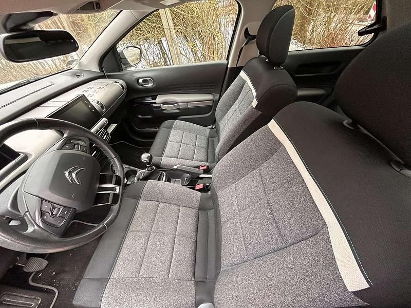 Gebraucht Citroën C4 Cactus PureTech 131 PS (96 kW) 2019 Weiß Kleinwagen