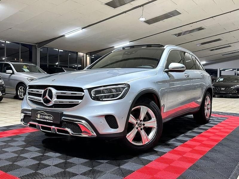 Silber Gebraucht 2021 Mercedes GLC220 SUV | 35.900 € (Fairer Preis) - Bild 1/4