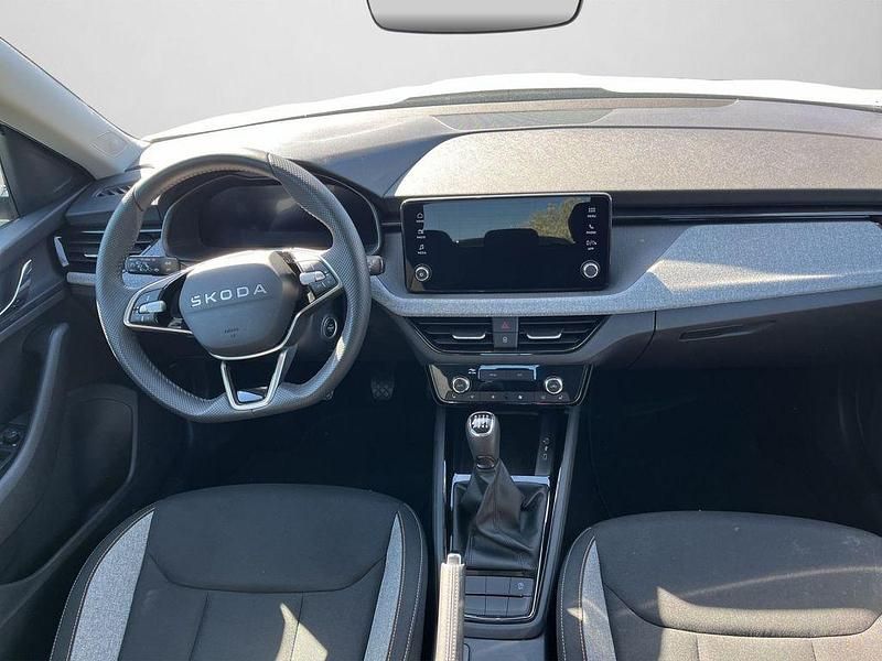 Gebraucht Skoda Kamiq Selection 116 PS (85 kW) 2025 Moonweiß perleffekt SUV