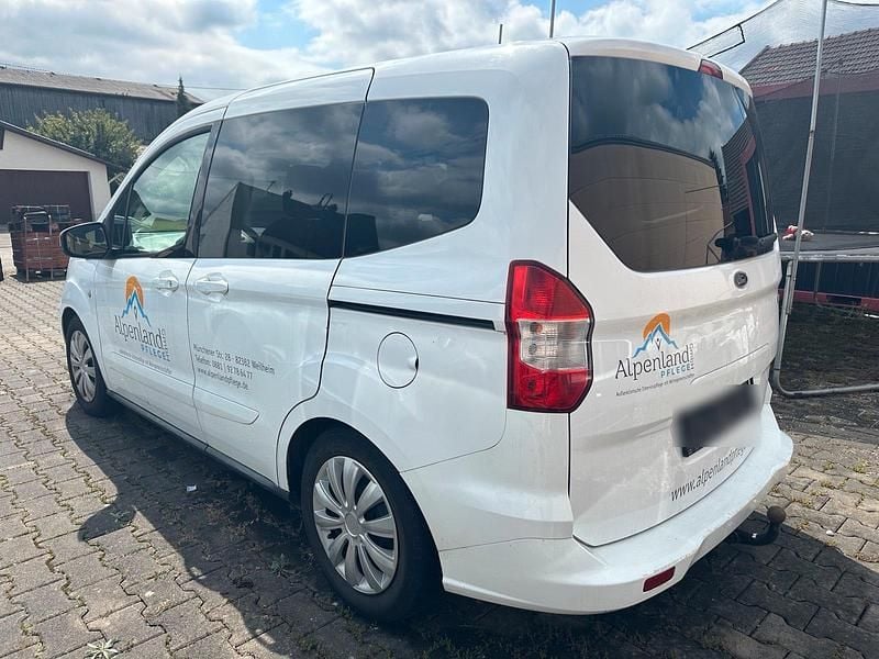 Weiß Gebraucht 2015 Ford Tourneo Limousine | 2.999 € - Bild 1/4