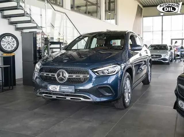 Gebraucht Mercedes GLA220 190 PS (139 kW) 2020 Blau (denimblau  metalliclack) SUV