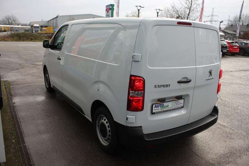 Gebraucht Peugeot Expert 120 PS (88 kW) 2023 Lackierung weiss icy/typ ausse Van