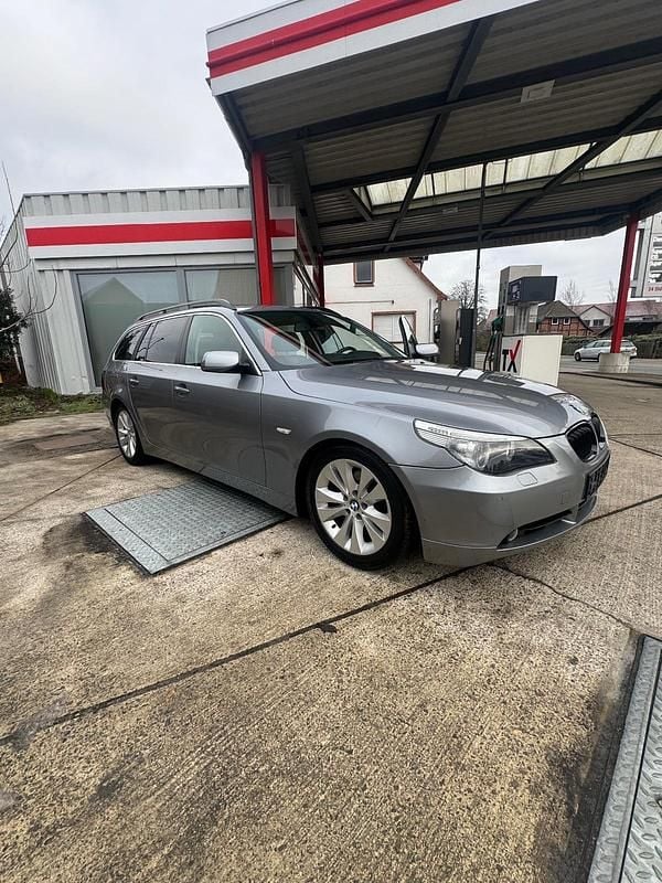Gebraucht BMW 525 2004 Grau Kombi