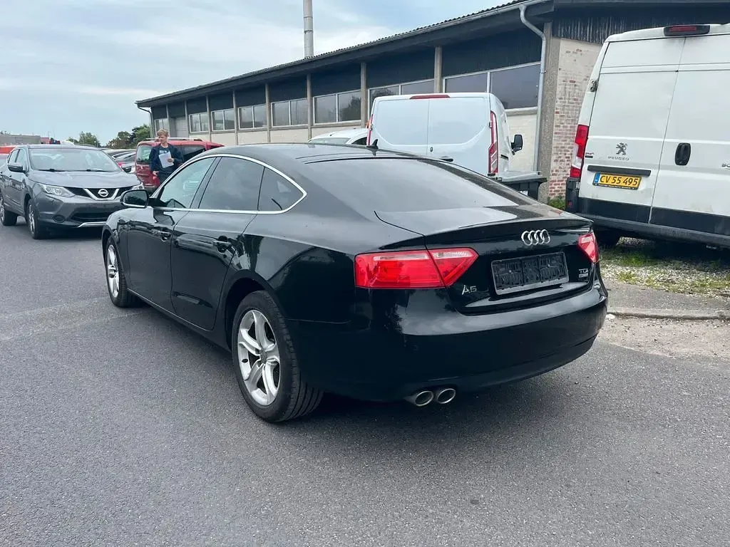 Gebraucht Audi A5 Sportback 136 PS (100 kW) 2015 Schwarz Kleinwagen
