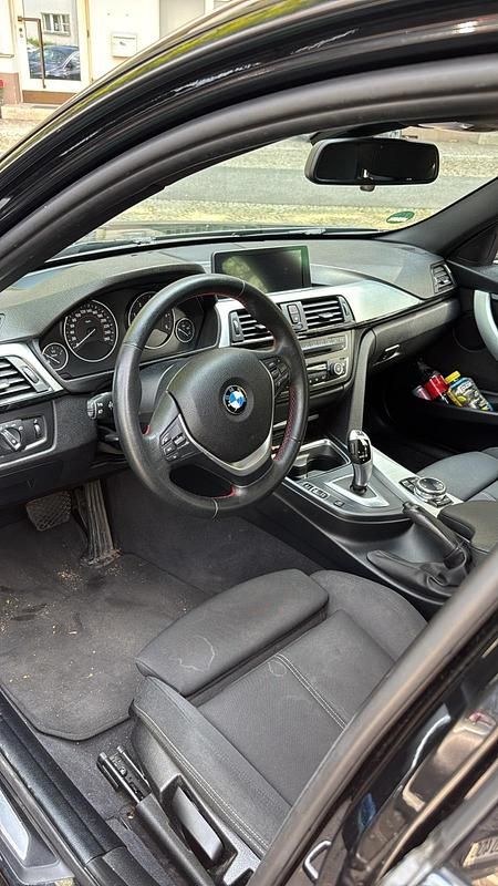 Second-hand BMW 320 184 CP (135 kW) 2014 Negru Break
