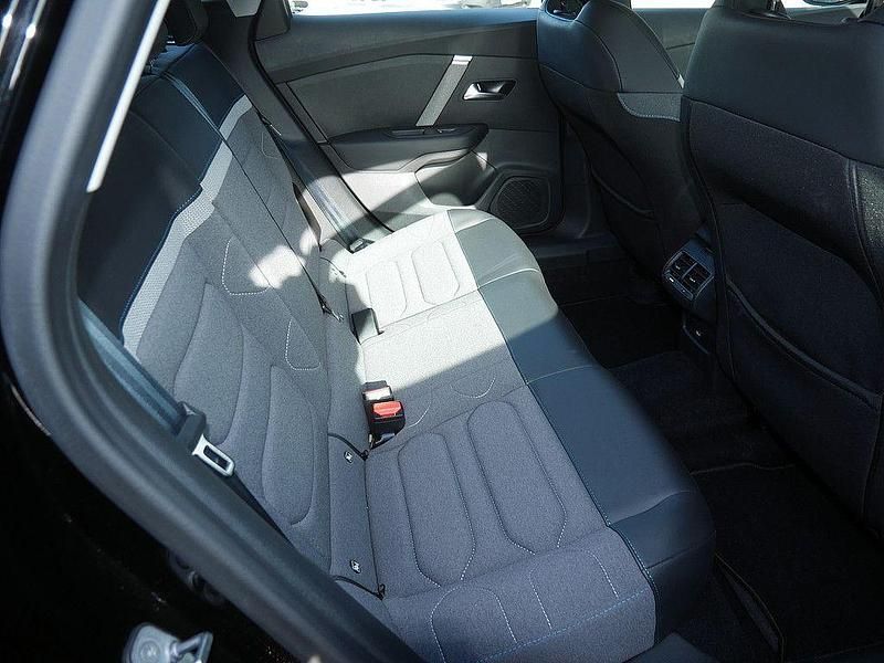 Gebraucht Citroën C4 PureTech 131 PS (96 kW) 2023 Schwarz SUV