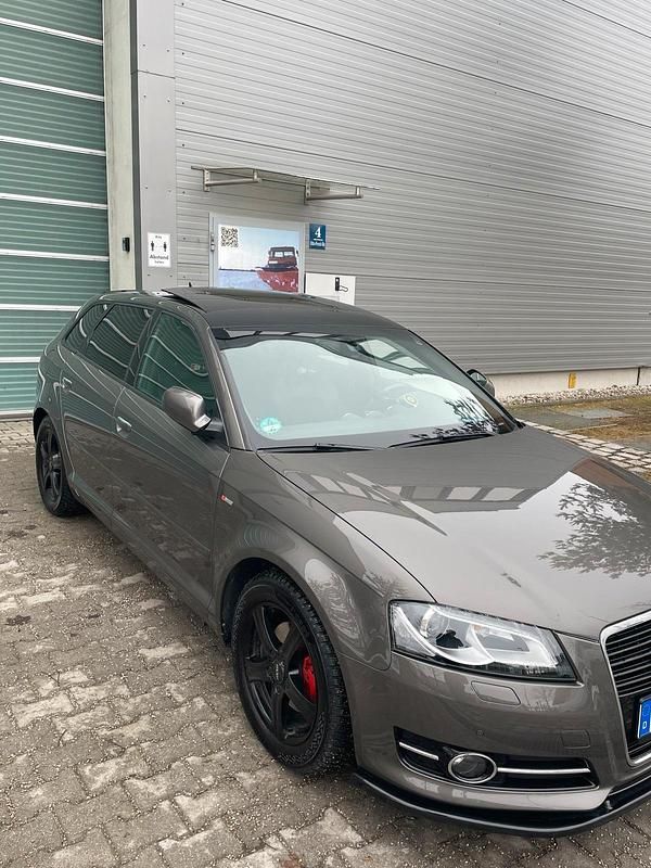 Gebraucht Audi A3 S-Line 140 PS (102 kW) 2011 Grau Kleinwagen