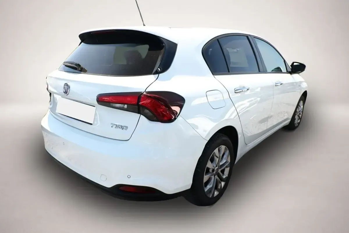 Gebraucht Fiat Tipo Easy 120 PS (88 kW) 2019 Weiß Limousine