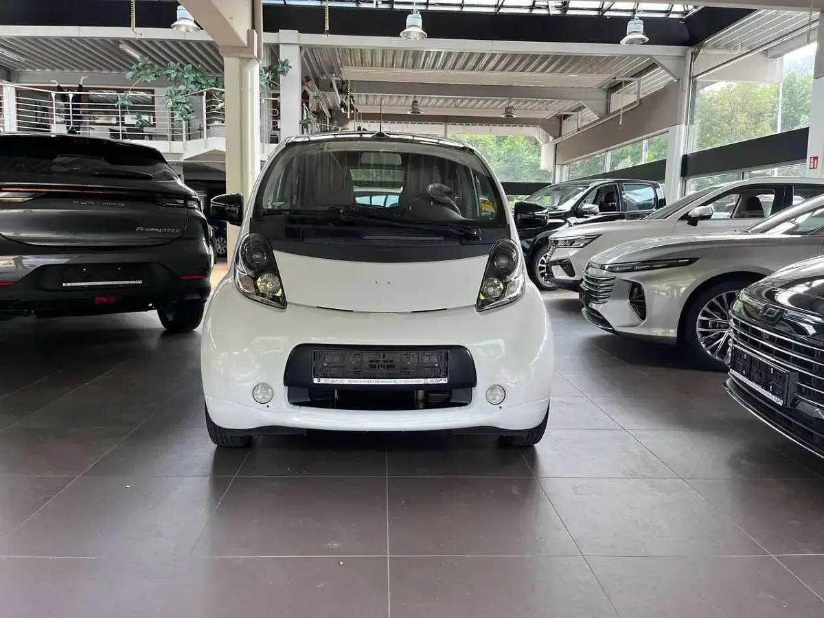 Gebraucht Citroën C-zero Tendance 50 kW (68 PS) 2012 White pearl Kleinwagen