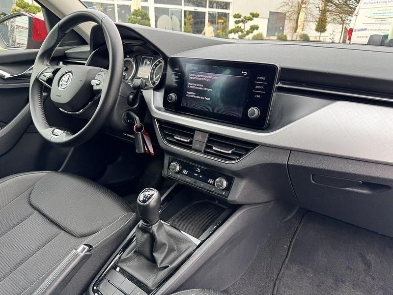 Gebraucht Skoda Kamiq Tour 110 PS (80 kW) 2022 Rot SUV