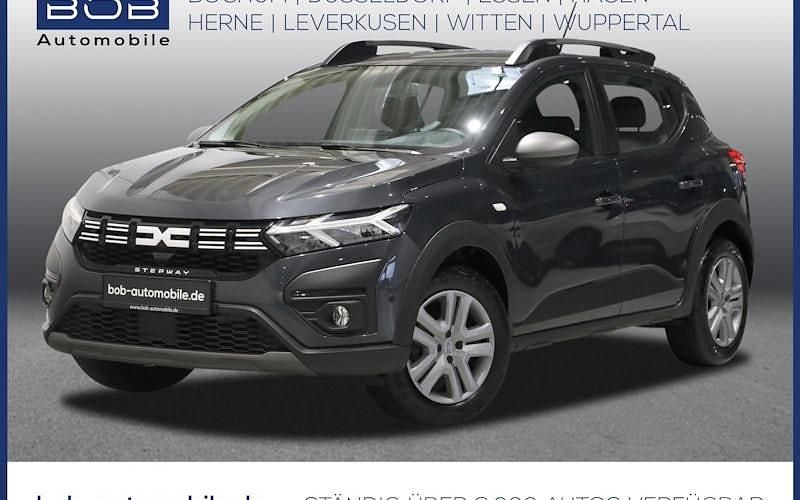 Gebraucht Dacia Sandero Expression 110 PS (80 kW) 2023 Kometen grau Limousine