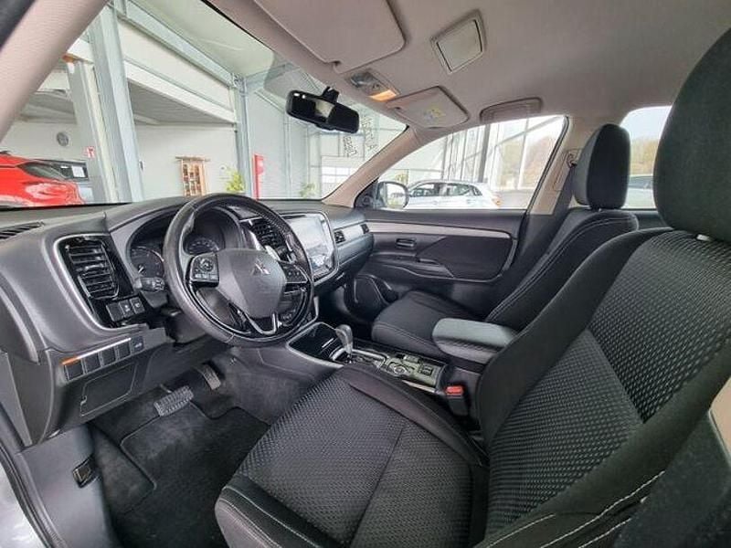 Gebraucht Mitsubishi Outlander Edition+ 150 PS (110 kW) 2018 Grau SUV