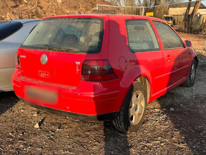 Gebraucht VW Golf IV 2002 Rot Limousine