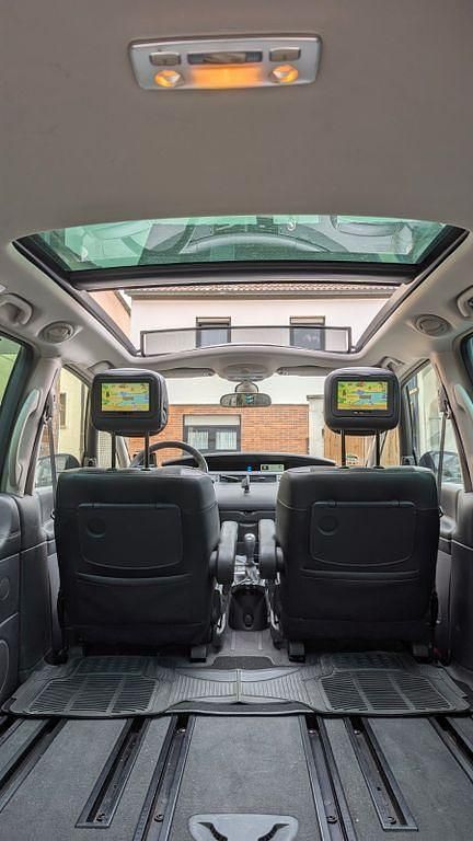 Braun Gebraucht 2012 Renault Grand Espace Van / Kleinbus | 5.000 € (Fairer Preis) - Bild 1/4