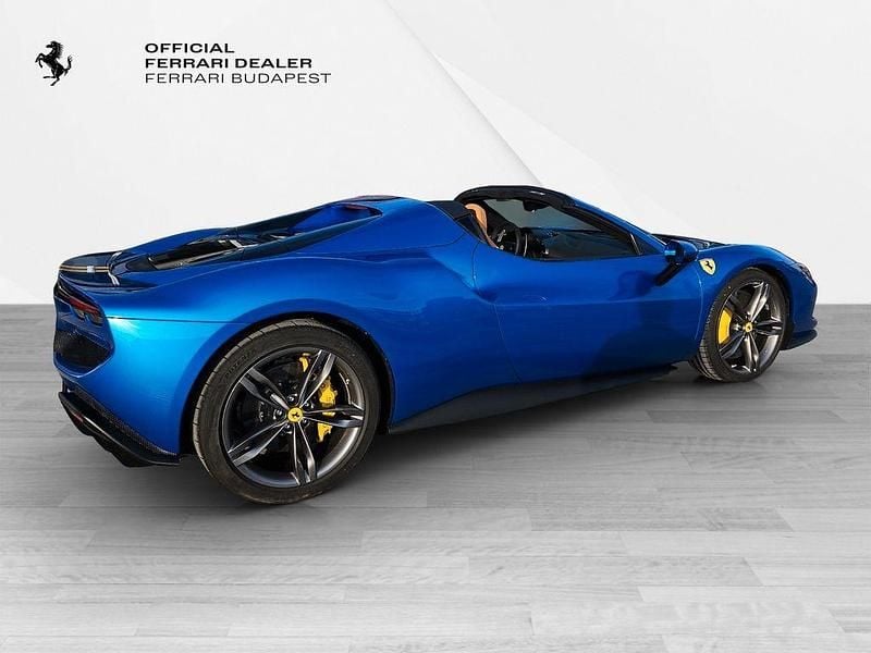 Second-hand Ferrari 296 829 CP (609 kW) 2024 Albastru Cabrio