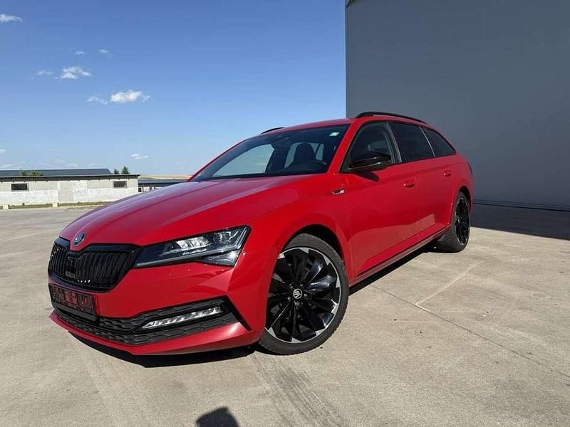Rot Gebraucht 2021 Skoda Superb SportLine Kombi | 23.700 € (Superpreis) - Bild 1/4