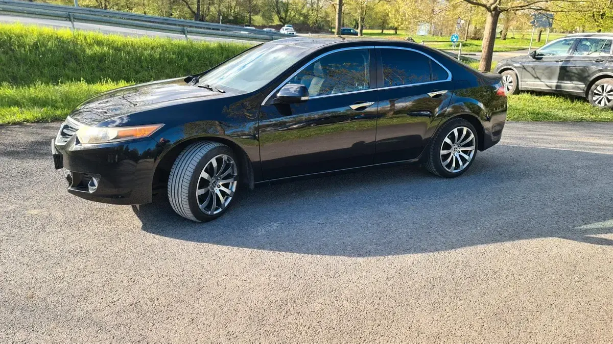 Gebraucht Honda Accord 156 PS (114 kW) 2009 Schwarz Limousine