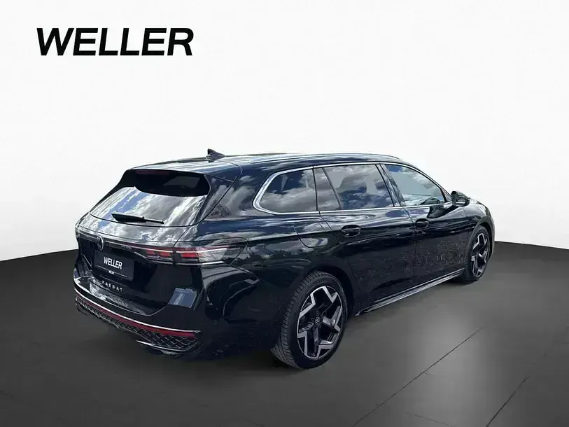 Gebraucht VW Passat R-line 150 PS (110 kW) 2025 Andere Kombi