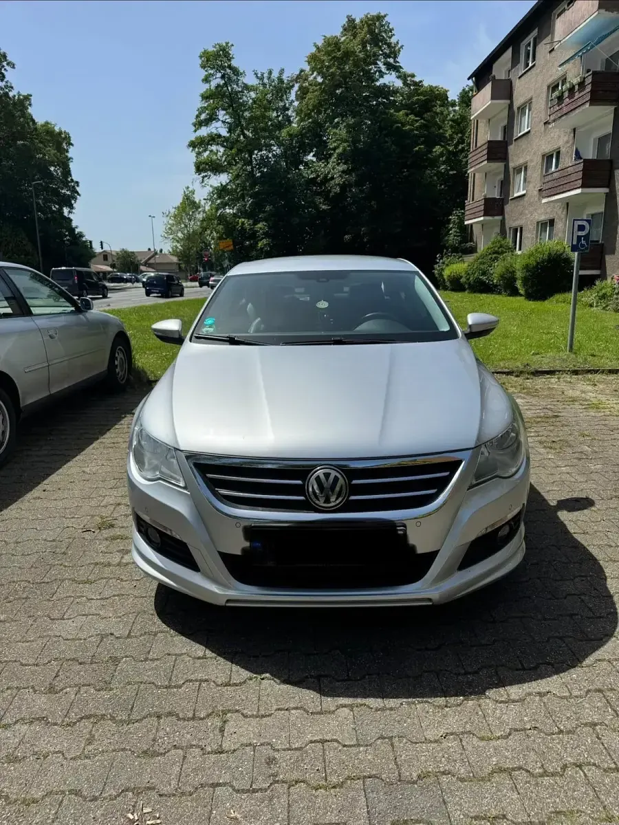 Gebraucht VW Passat 144 PS (105 kW) 2011 Silber Coupé