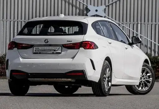 Gebraucht BMW 120 Shadowline 170 PS (125 kW) 2025 Weiß Kleinwagen