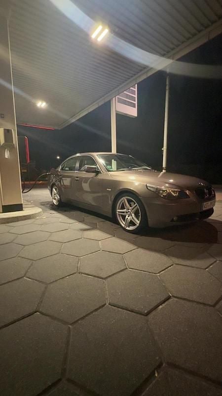 Gebraucht BMW 525 218 PS (160 kW) 2006 Braun Limousine