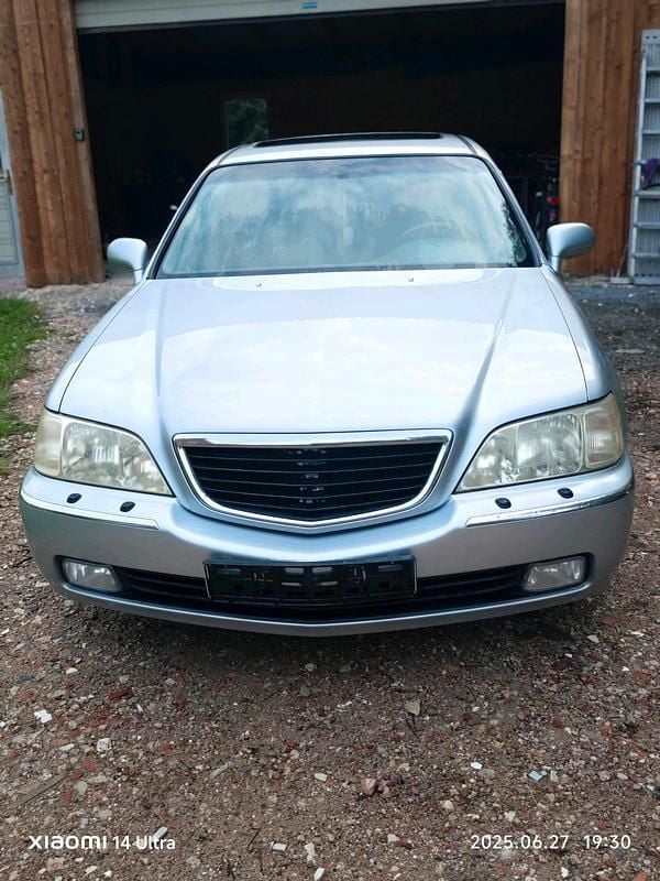 Second-hand Honda Legend 208 CP (152 kW) 2000 Argintiu Berlinǎ