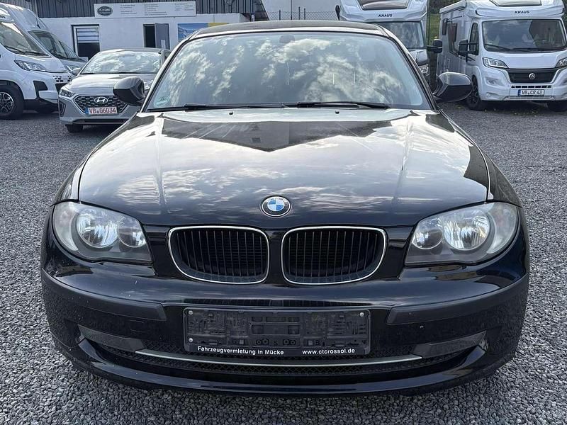 Gebraucht BMW 116 122 PS (89 kW) 2011 Schwarz ii Kleinwagen