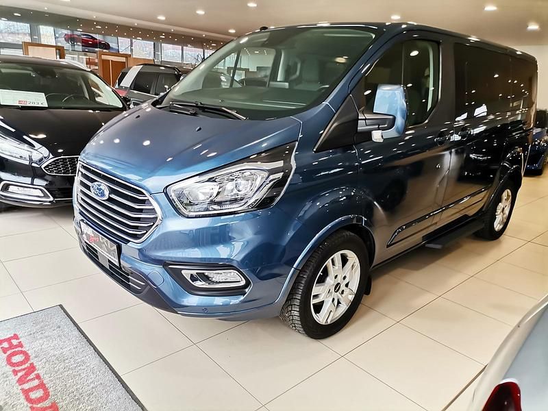 Gebraucht Ford Tourneo Custom Titanium 2018 Chromablau metallic Van