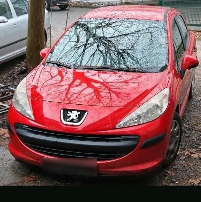 Gebraucht Peugeot 207 95 PS (69 kW) 2007 Rot Kleinwagen