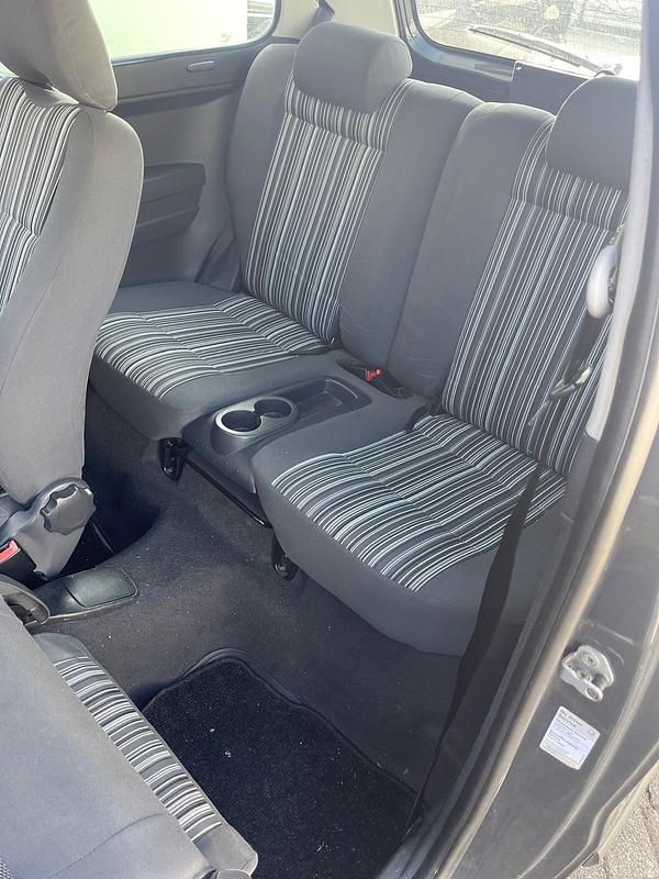 Second-hand VW Fox 54 CP (39 kW) 2006 Gri Hatchback