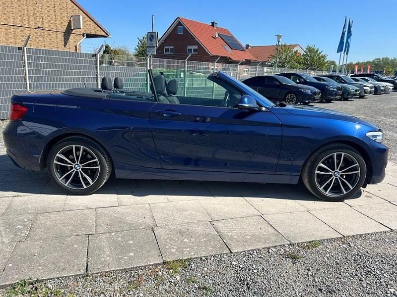 Gebraucht BMW 218 Sport Line 150 PS (110 kW) 2019 Mediterranblau metallic Cabrio