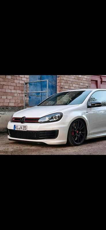 Weiß Gebraucht 2011 VW Golf VI Edition Coupé | 14.000 € - Bild 1/4