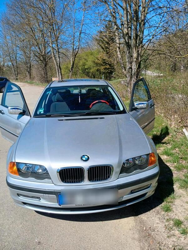 Silber Gebraucht 1999 BMW 316 Limousine | 2.750 € - Bild 1/4