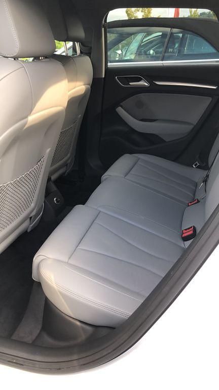 Gebraucht Audi A3 Comfort 150 PS (110 kW) 2018 Weiß Limousine