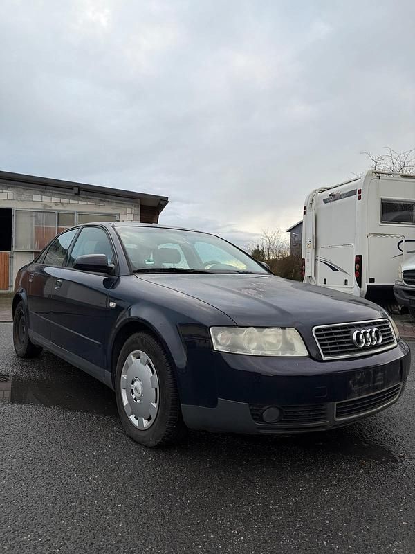Gebraucht Audi A4 102 PS (75 kW) 2002 Blau Limousine